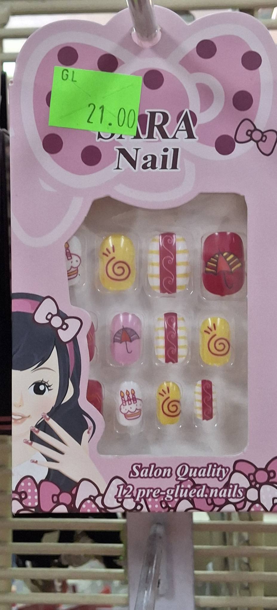 SARA NAIL 12 PIECE NAIL SET