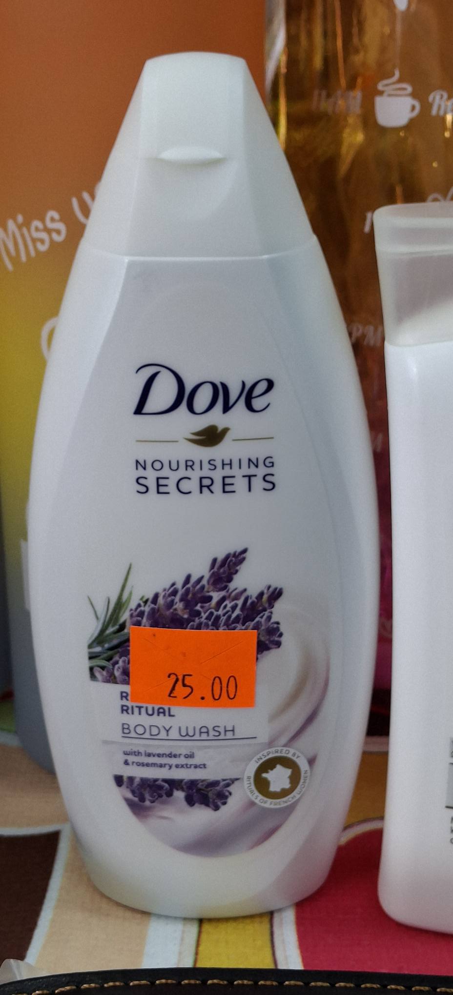 DOVE NOURISHING SECRETS BODY WASH