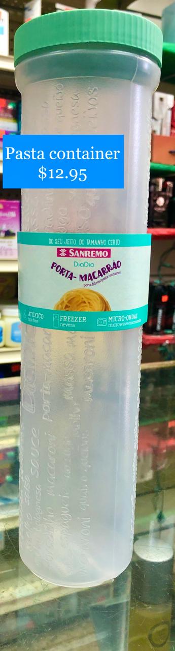 Pasta container